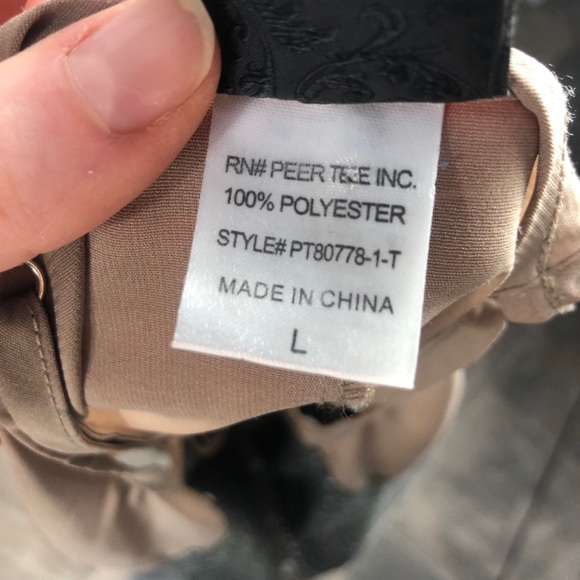 ⭐️5/$30 Daytrip- Sequinned tank - Picture 7 of 7